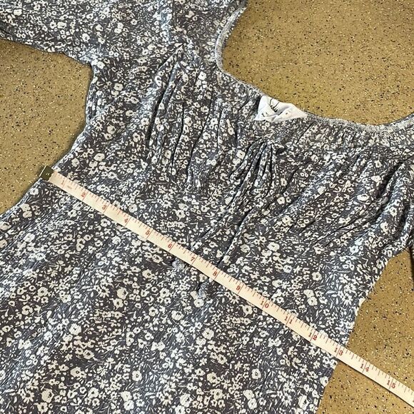 Sadie & Sage Washed Gauze Ditsy Floral U-Neck Boho Tunic Top Gray White sz M - Picture 14 of 14